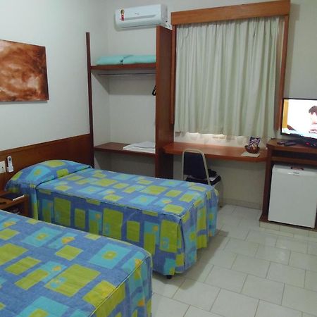 Sanare Hotel Uberlândia Exteriör bild