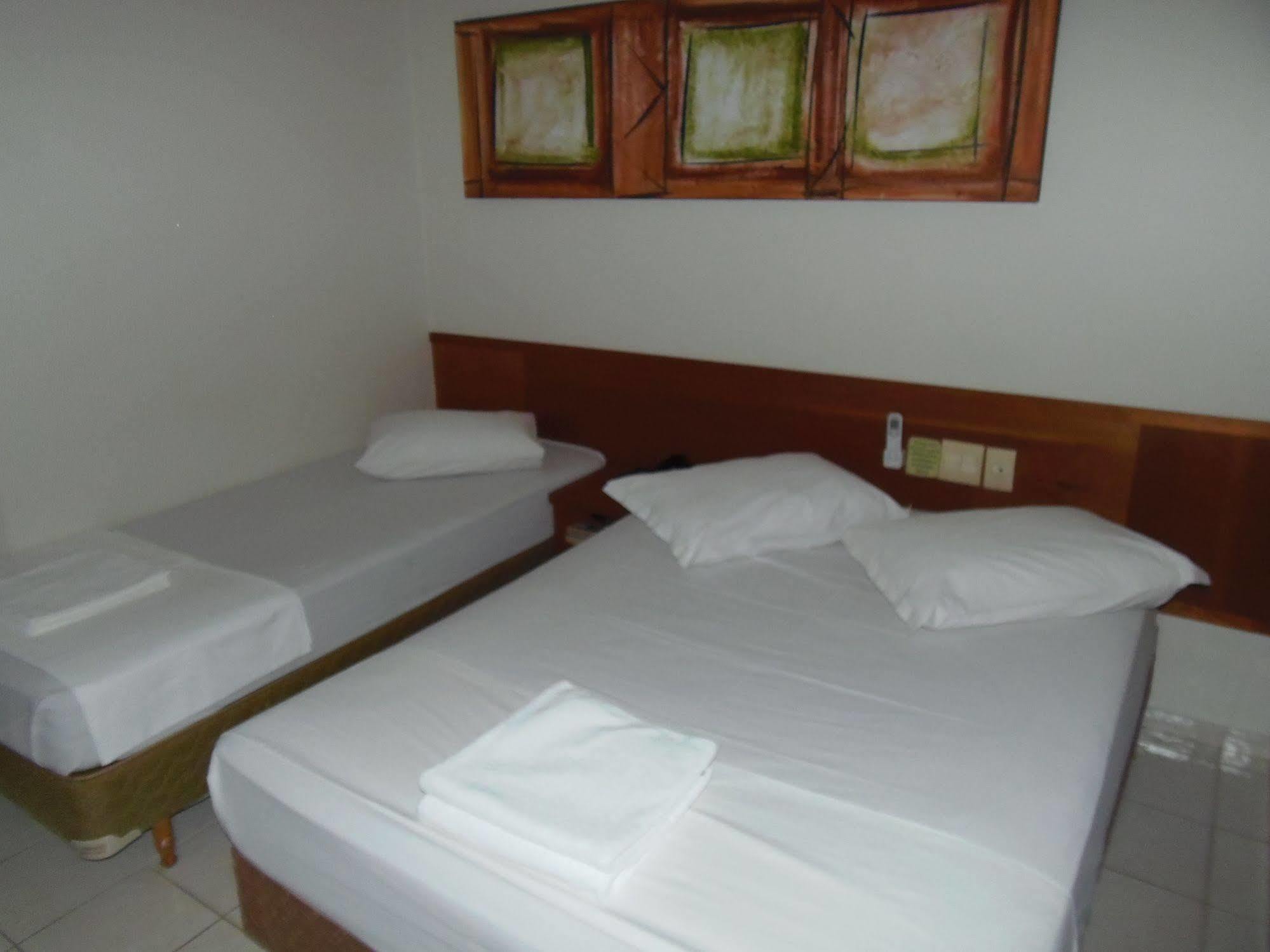 Sanare Hotel Uberlândia Exteriör bild